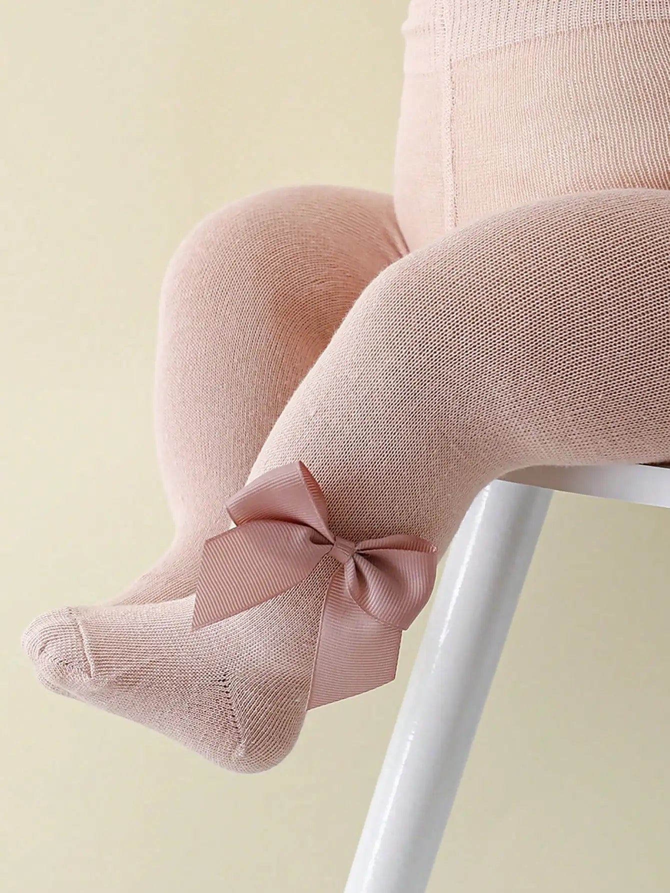 1 Pack of Sweet and Cute Bow-Decorated All-Match Bottoming Pantyhose for Baby Girls and Babies in All Seasons